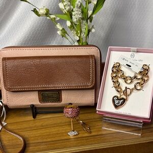 White Mountain Colorblock Vegan Leather Handbag Bundle NWT